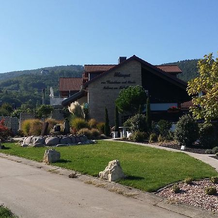 Weinhotel Kienle Burrweiler Eksteriør bilde